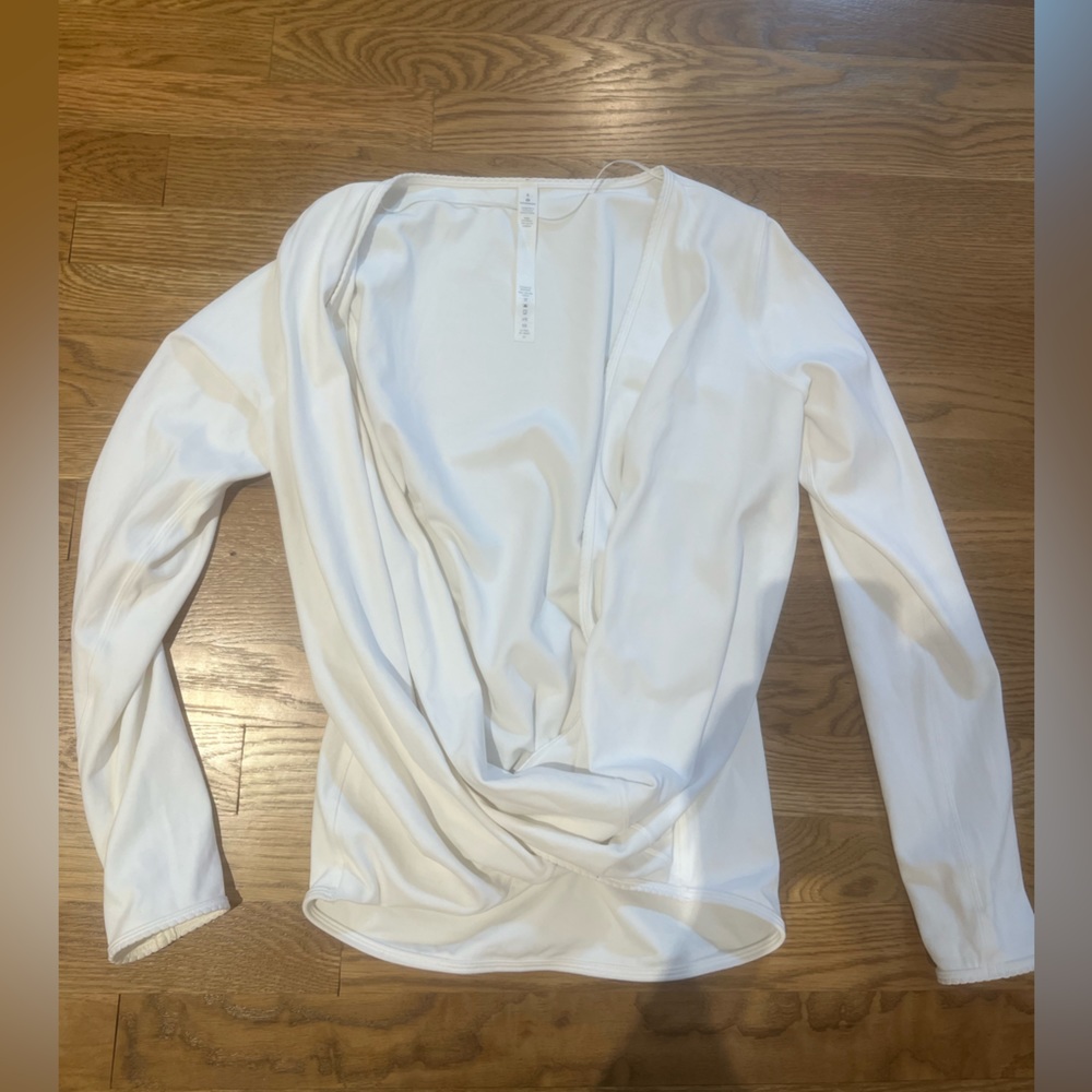 Lululemon front wrap top